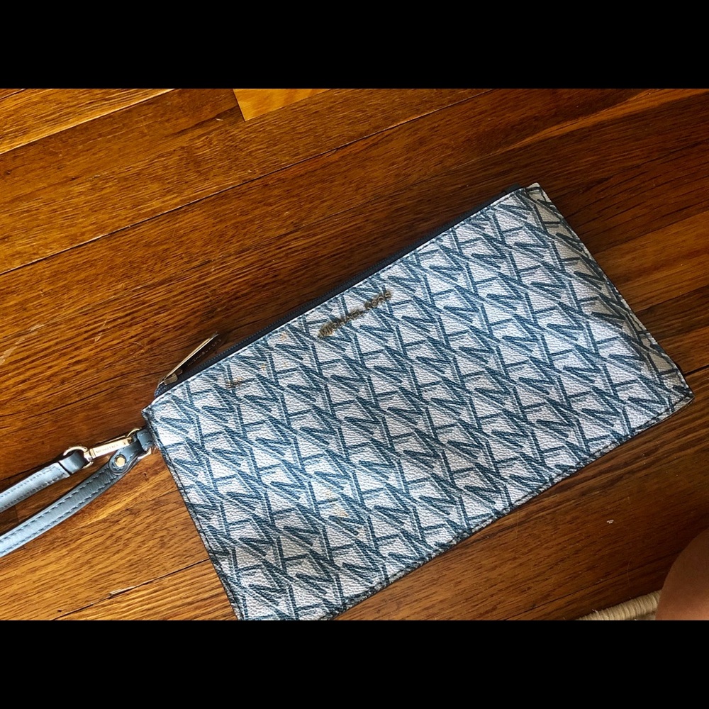Michael Kors Wristlet